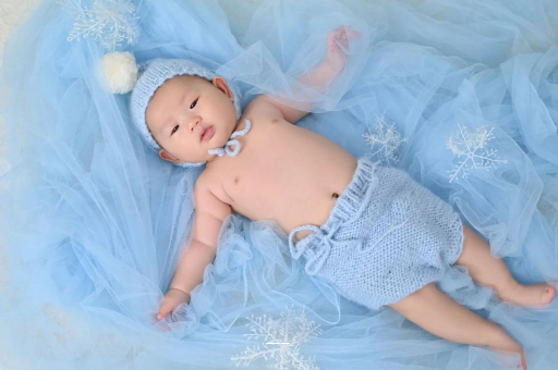 新乡宝宝要不要穿袜子 新乡宝宝要不要穿袜子